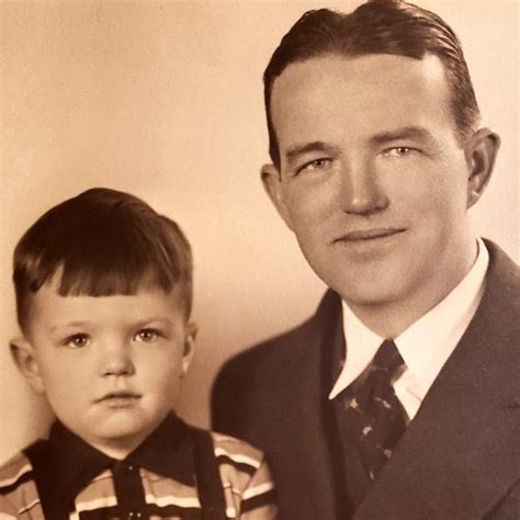 Jackie Shea's Instagram, Twitter & Facebook on IDCrawl