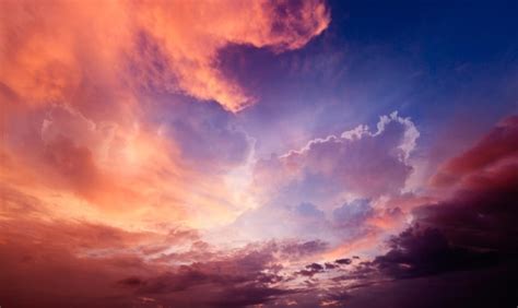 Premium Photo | Dramatic sky