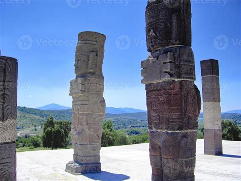 Famous Tula pyramids and statues in Mexico 6907541 Stock Photo at Vecteezy