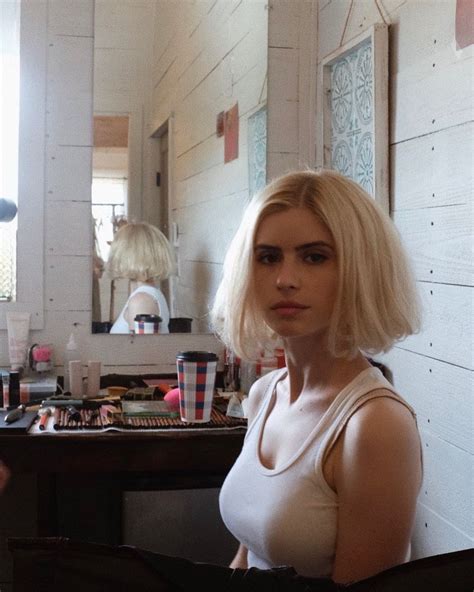 Carlson Young Biography: Height, Age, Husband, Movies, Net Worth, TV 