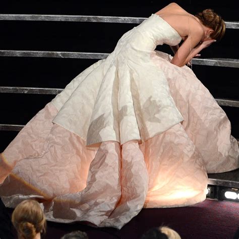 10 Unbelievable Moments From This Celeb's Crazy Night (Phun Extras) - ocxi6o2