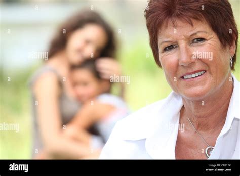 Portrait d'une grand-mère Photo Stock - Alamy