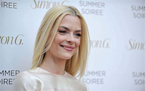Download Jaime King 2880 X 1800 Wallpaper Wallpaper | Wallpapers.com