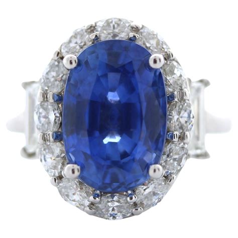 Bvlgari Bulgari Astraea Blue Sapphire and Diamond Oval Cut 18k White