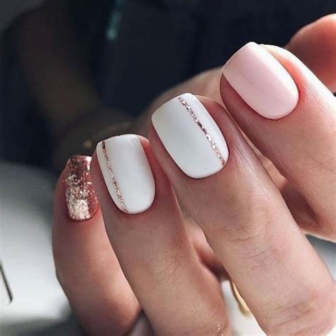 Розовый маникюр | Gold glitter nails, Nail art, Short acrylic nails
