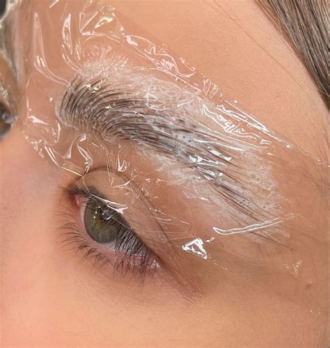 Долговременная укладка бровей | Sopracciglia microblading, Sopracciglia ...