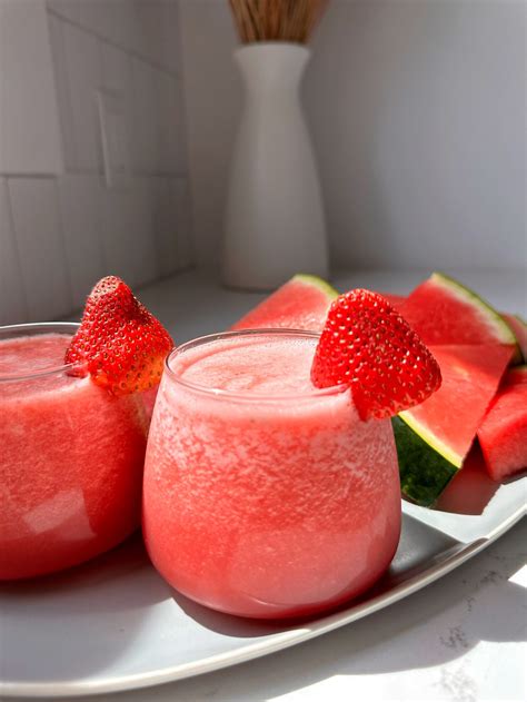 ingredient strawberry watermelon lemonade refresher rachlmansfield