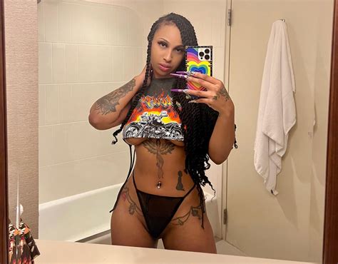 She's amazing as always : r/Wisconsin_Pawg_Wives