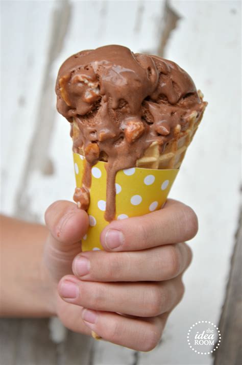 summer printables ice cream cone wrappers