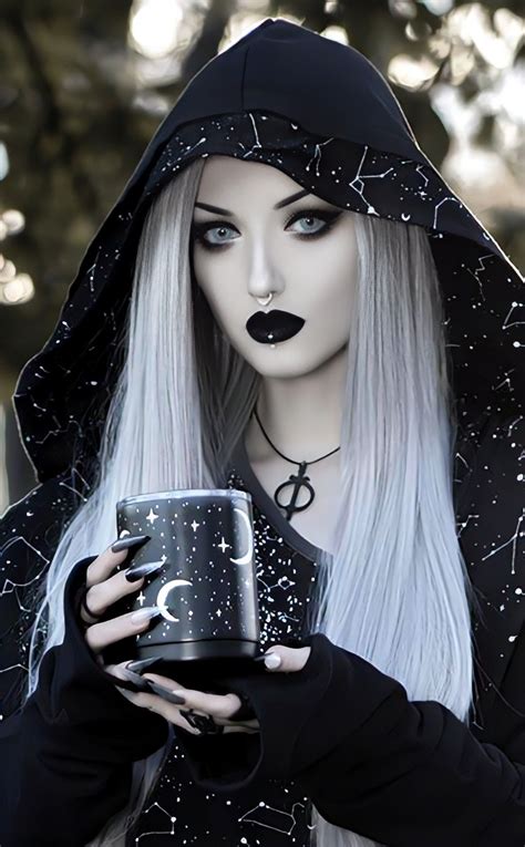 Spooky Home Decor, Gang, Goth Beauty, Falling Stars, Gothic Girls