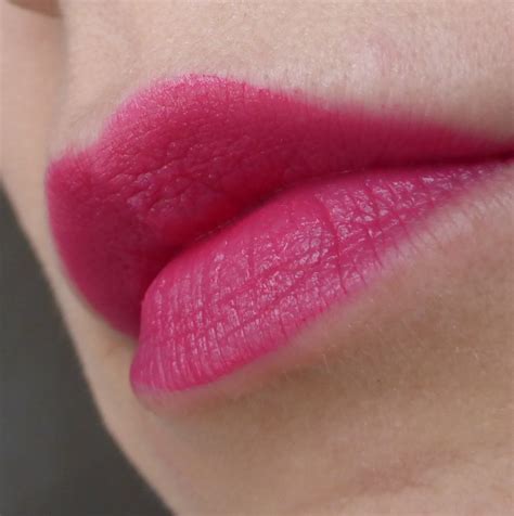Oriflame Giordani Gold Iconic Lip Elixir Жидкая губная помада-эликсир ...
