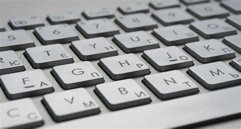 Как научиться быстро и правильно печатать на клавиатуре - инструкция ...