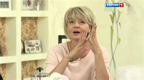 Смотреть "Семейный альбом. Владимир Меньшов" онлайн - eTVnet