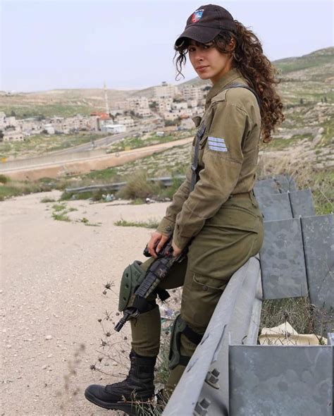 Pin by Blast. 1995 on Picture | Idf women, Military girl, Israeli girls