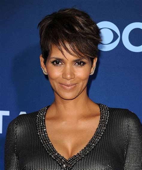 Image result for halle berry | Short hair cuts, Hair cuts, Hairstyles