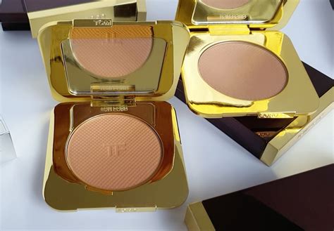 Сравнение двух бронзирующих пудр Soleil Glow Bronzer Small Terra и Gold ...