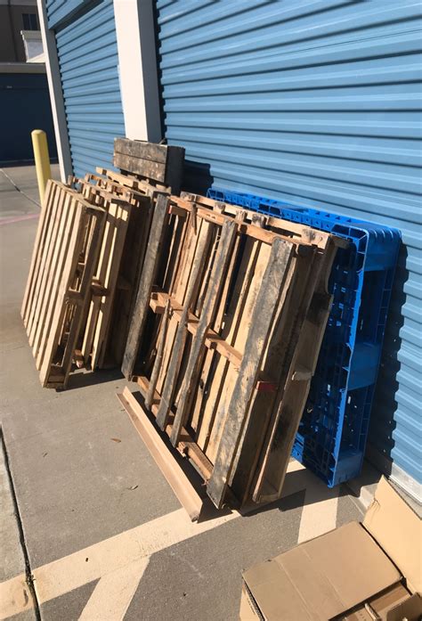 Pick Up Wood Pallets For Free at Rodney Swisher blog