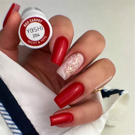 YOSHI Red Carpet 204 | Bellove