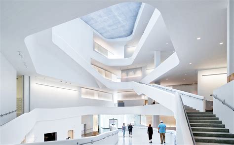 12 Cool College Campus Design Projects