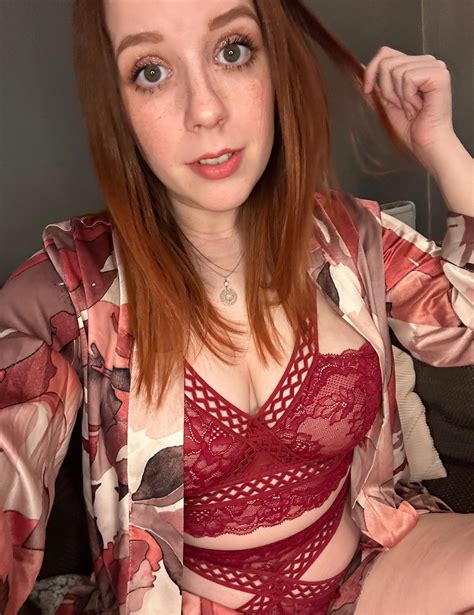 I didn’t know this sub existed, my little bi heart is so happy! : r