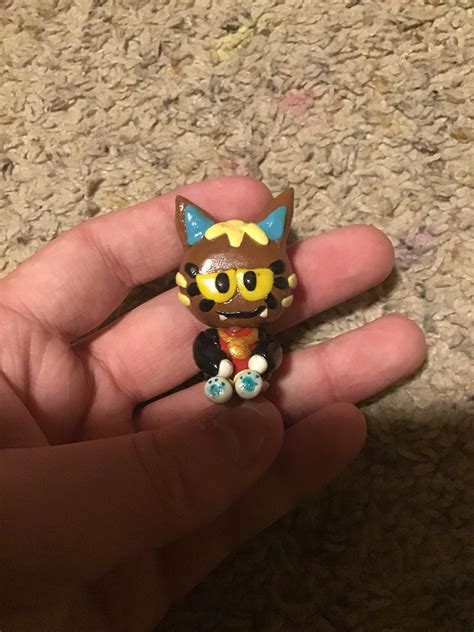 So I decided to make a Katt figure because there’s no official merch of