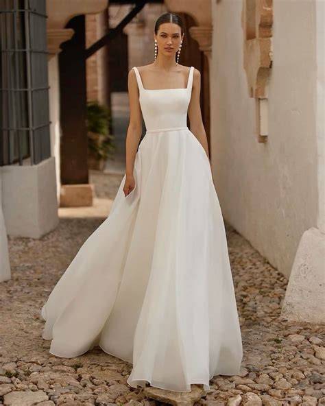 Sleek satin minimalist wedding gown – Artofit