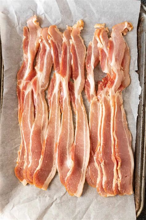 what does bacon pig do in grow a garden 6