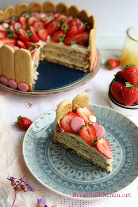 БИСКВИТЕНА ТОРТА С ЯГОДИ – BeautifulKitchen.net