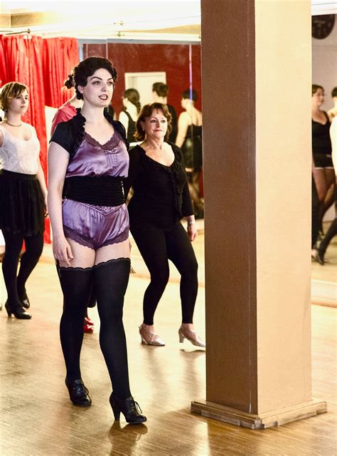 Dixie Dynamite's Munich School Of Burlesque - Home