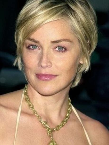 Foto sharon stone capelli corti - Bellezza e Stile