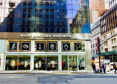Madison Avenue Shopping | A Fashionable NYC Getaway