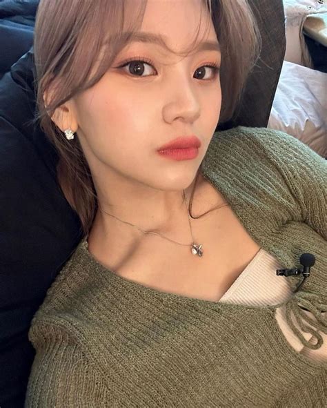 `230207 ummmmm_j.i Instagram update | Gadis cantik korea, Orang cantik ...