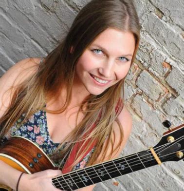 Jessica Lily Bridges Age, Husband, Wiki - Jeff Bridges daughter