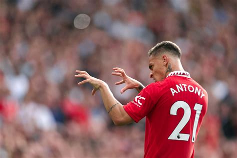 Antony sets Premier League record on Manchester United debut