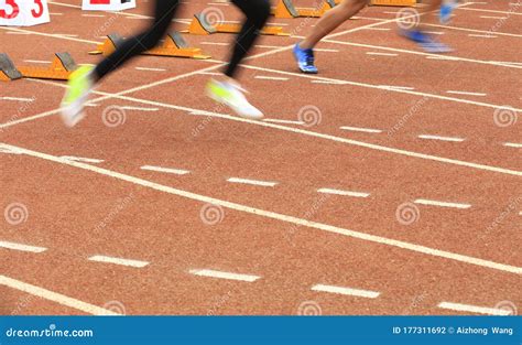 sprint start stock photo image  athletic motion