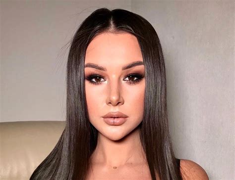 Renata Alexandrovna - Bio, Age, Height | Models Biography