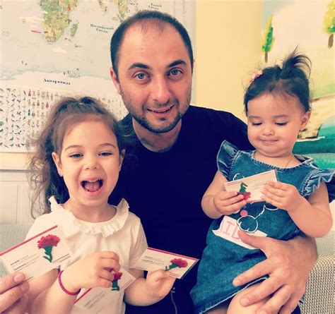 Демис Карибидис: биография, жена Пелагея, Марина Кравец, дети ...