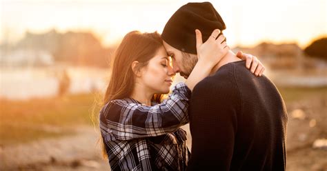 10 things loyal people never do in relationships (and why) - Hack Spirit