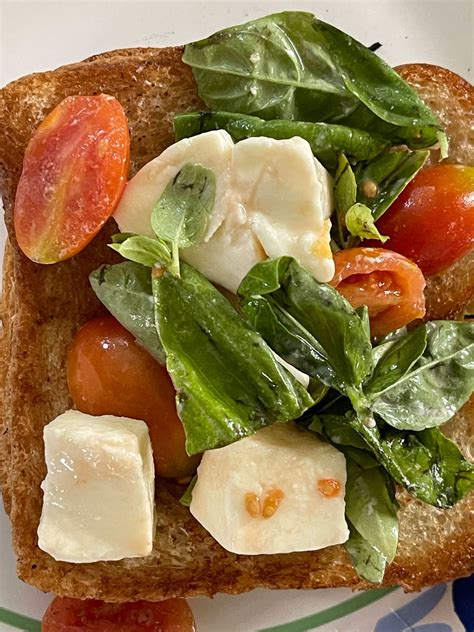 toasted garden caprese panera 8
