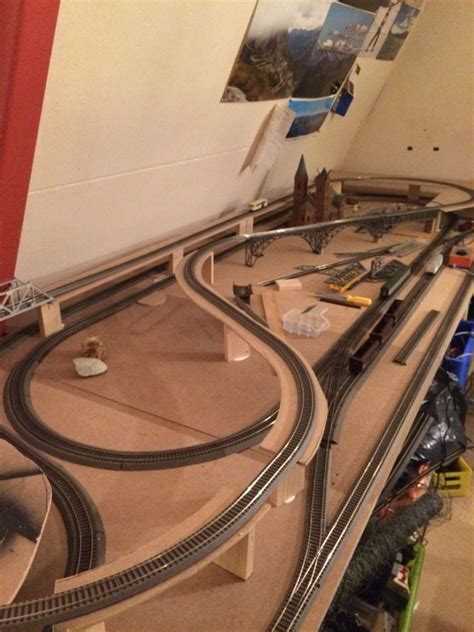 van Dave op Model Railroading | Trein tafel, Modeltreinen, Trein kamer