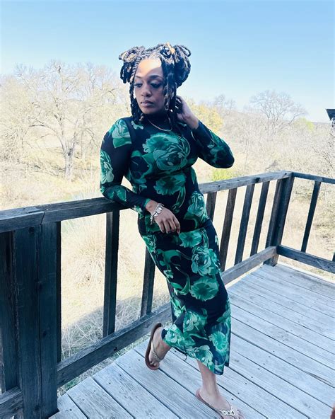Lovely Lo (@thereallovelylo) • Instagram photos and videos