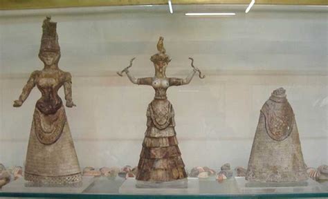 Archäologisches Museum Iráklion | Snake goddess, Minoan, Mother goddess