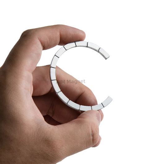 experience convenience    magnetic phone holder