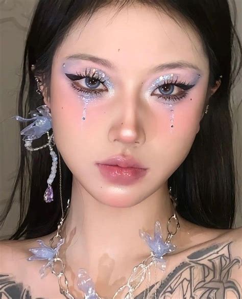 pin  andina nur    simpan rhinestone makeup makeup