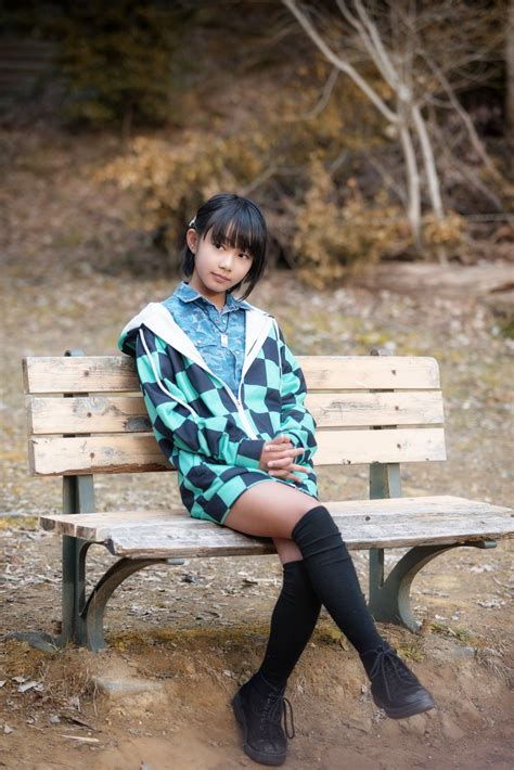 ヤワらぎ(📸) on Twitter | Really skinny girls, Girl body, Preety girls