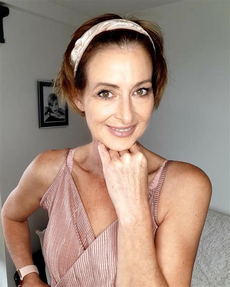 Toni - Warning: I may be sweet, but I’m also a little bit bossy... 😉💁‍♀