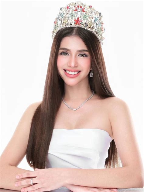 Joy Barcoma reacts with humor after Miss Earth 2025 loss