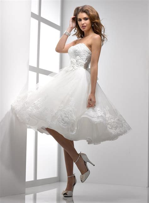 20 Cool Short Wedding Dresses - MagMent
