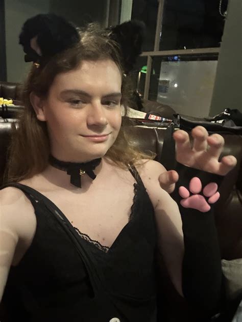 Rawr :3 : r/femboy