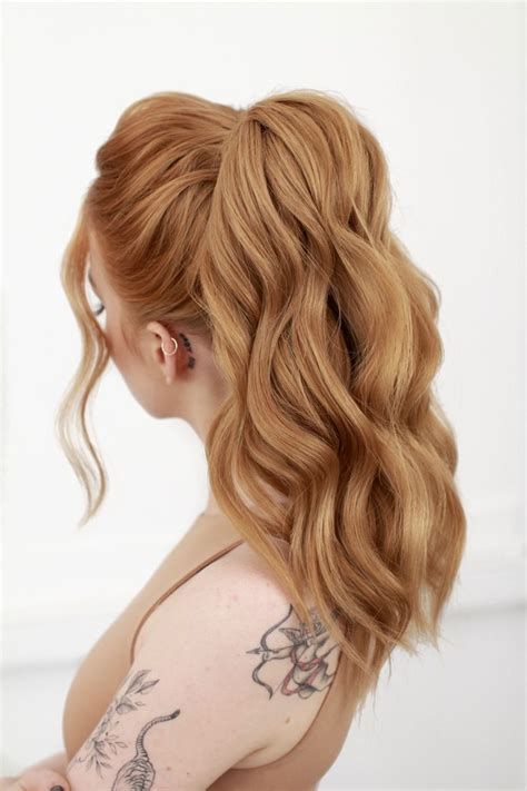 Curly ponytail/ кудрявый хвост | Кудрявый хвост, Простые прически, Прически